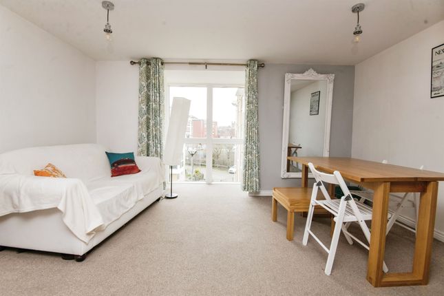 46, Richmond Court, St. Davids Hill, Exeter photo 2