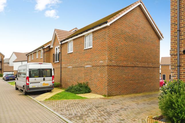 2-bed house on 20, Leo Road, Margate, £220,000