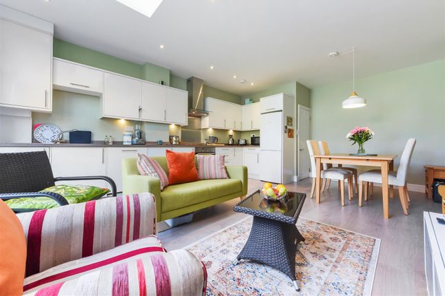 Thumbnail Terraced house for sale in Edna Road, London