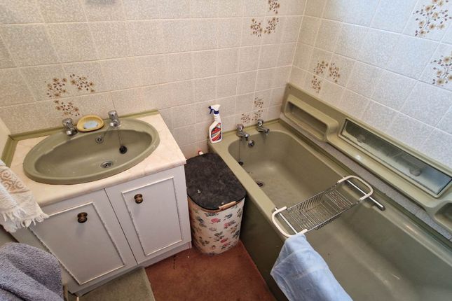 13, Trehannick Close, Bodmin photo 4