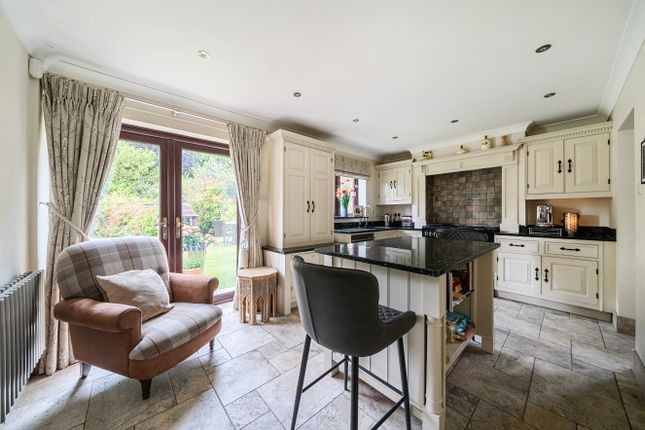 19, Chestnut Rise, Southampton photo 4