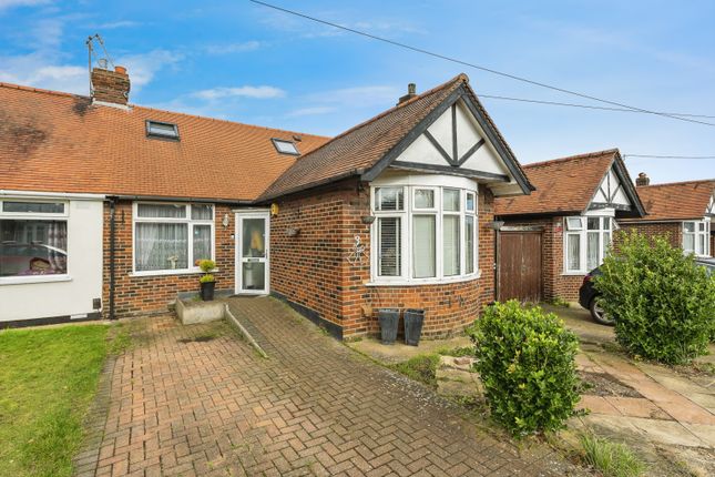 Bungalow for sale in Humberstone Close, Luton, Bedfordshire