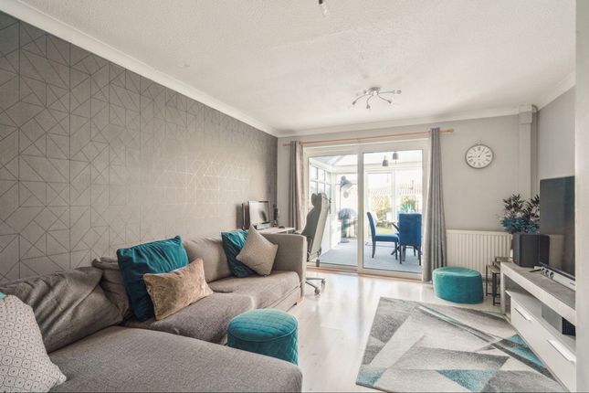 33 Ladywalk, Rickmansworth photo 3