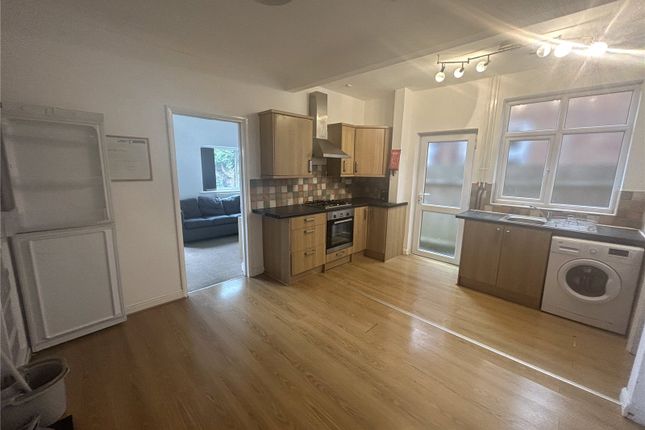 16, Woodlands Drive, Leicestershire photo 3