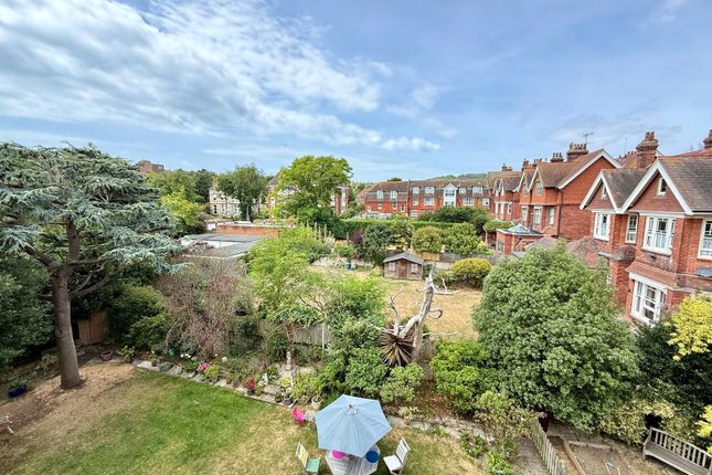 Flat 3, 20, Grassington Road, Eastbourne photo 3
