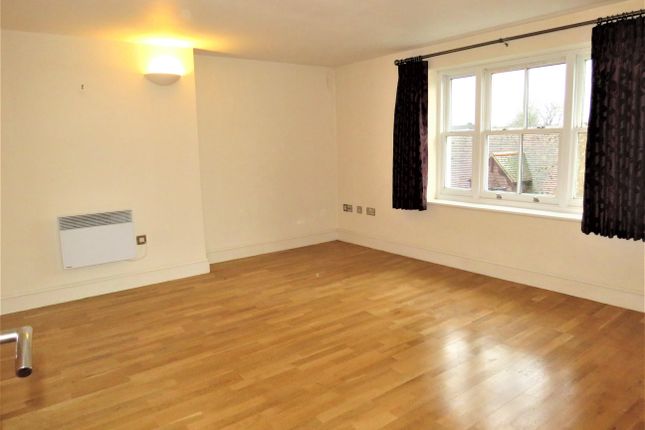 10, BALDOCK photo 3