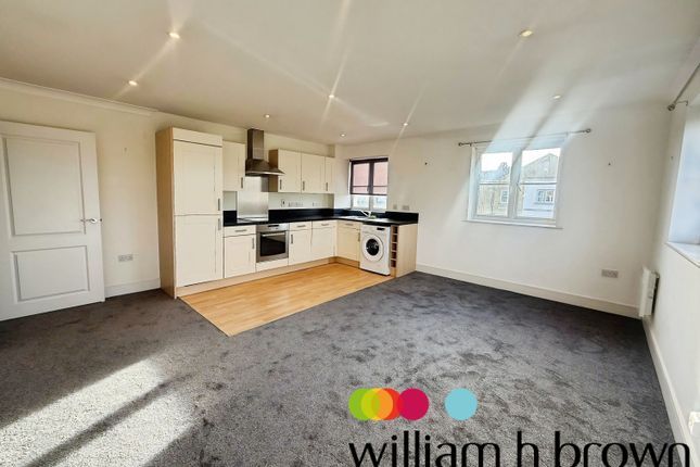 25, Aerofoil Grove, Colchester photo 2
