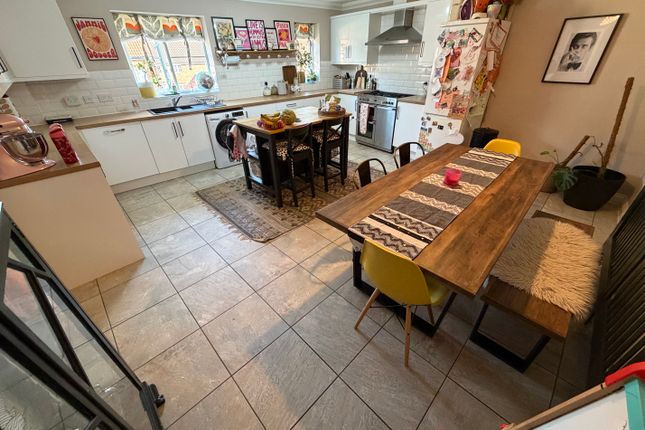 7, Crecy Mews, THETFORD photo 2