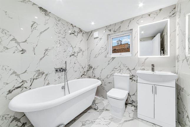 3, 3, Grove Road, London photo 4