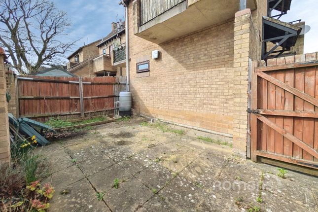 77, Maiden Place, Reading photo 3