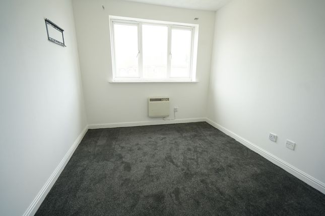 14 Josling Close, Grays photo 5