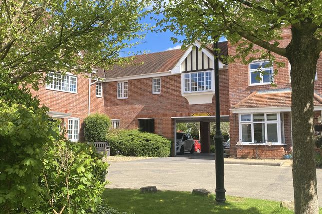 Thumbnail Flat for sale in Foundry Close, Hook, Hampshire