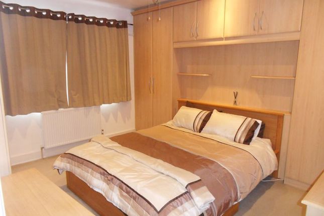 12, Albert Road, Harrow photo 2