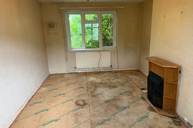7 Ash Crescent, 7 Ash Crescent, Derbyshire photo 3