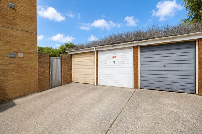 81, Hastoe Park, Aylesbury photo 4