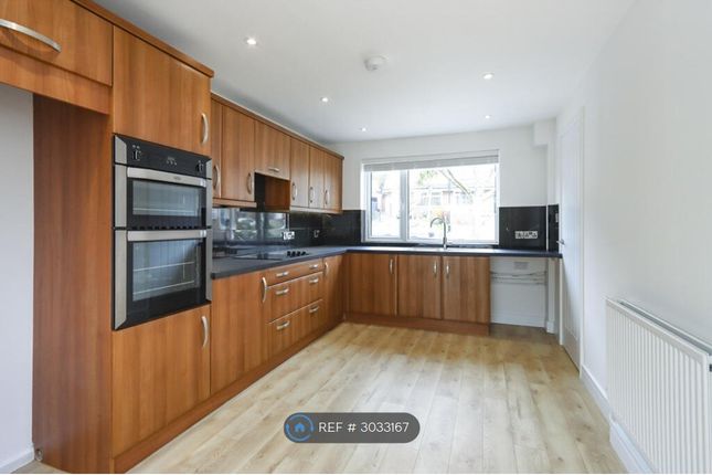 Hollybank Drive, Sheffield photo 5
