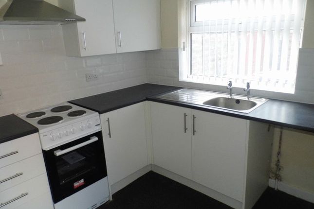 137, Atherton Road, Wigan photo 3