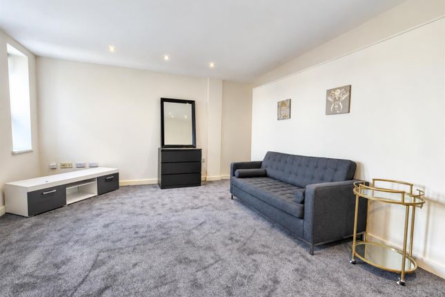 1 Bedroom Flat in L3 6ES