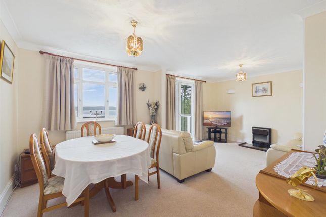 Flat 6, Pandora Court, Springfield Road, Woolacombe photo 4