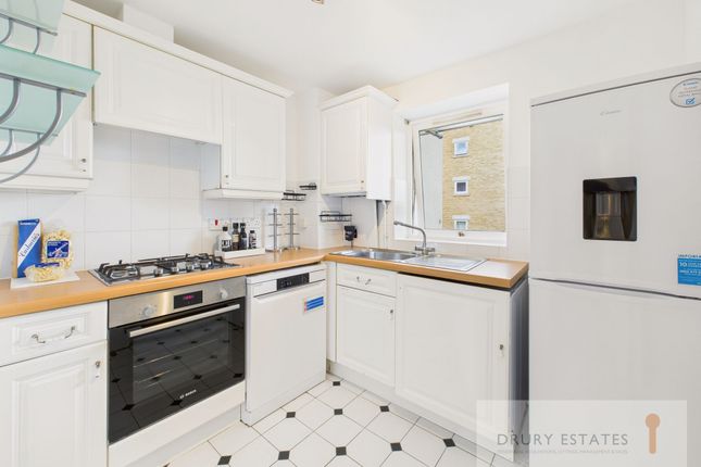 1 Stewart Street, London photo 3