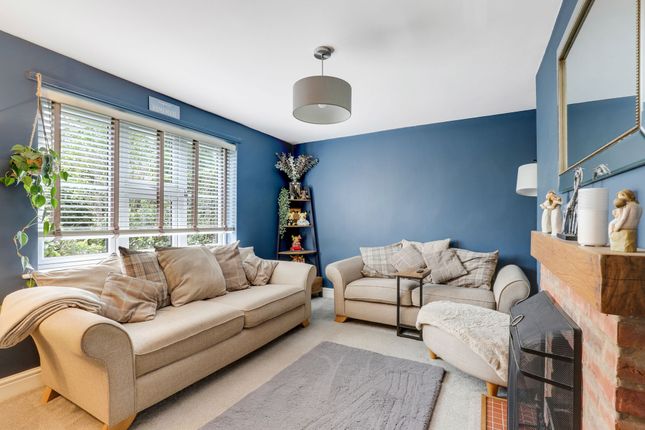 4 Broom Road, Nottingham photo 4