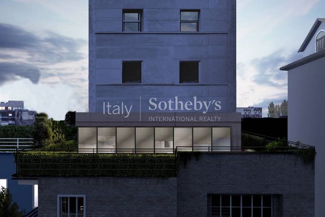 Penthouse for sale in Via Dei Giardini, Milano, Lombardia