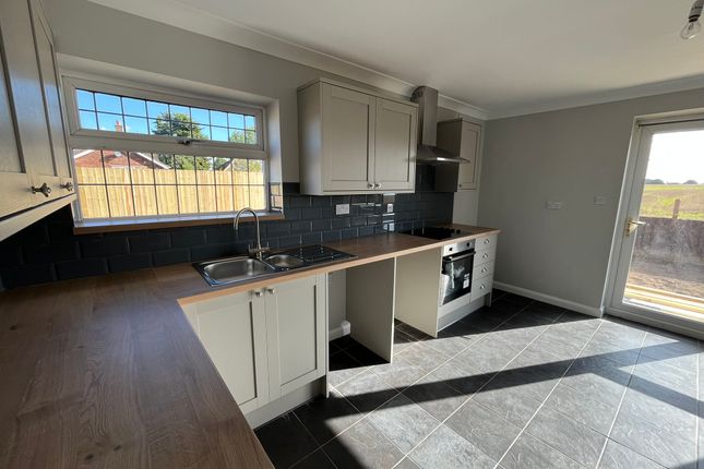 1, New Cottage, Grimsby photo 3