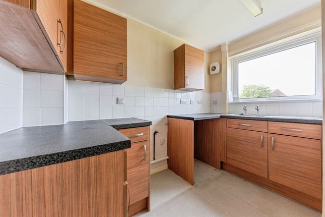 212, Harrowby Lane, Grantham photo 4