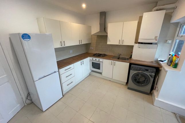 Thumbnail End terrace house to rent in Dean Street, London