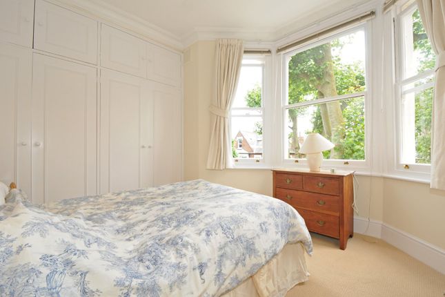 Flat B, 39, Tanza Road, London photo 4