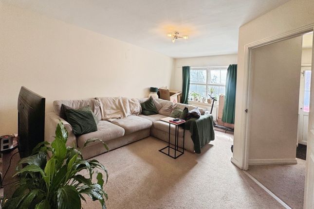 4, Honington Mews, Hampshire photo 2
