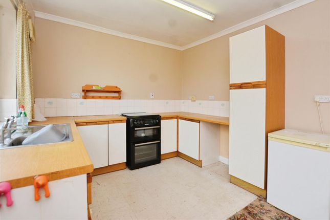 29, Roxby Road, Scunthorpe photo 2