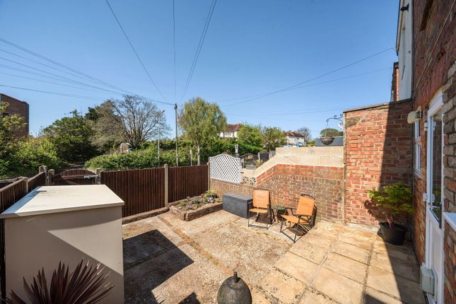 26, Watkin Road, Folkestone photo 4