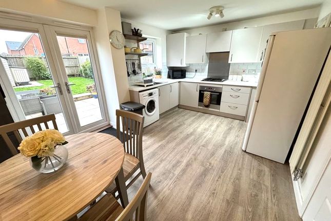 15, Dovecote Drive, Nuneaton photo 3