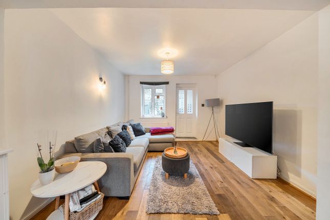 7 Nascot Place, Watford photo 4