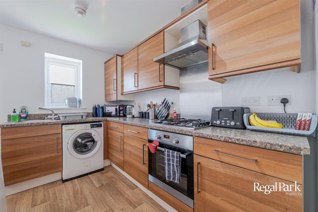 19, Libertas Drive, Peterborough photo 2