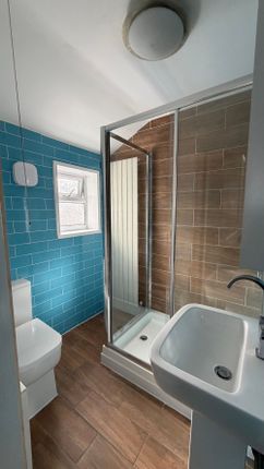 68 Janet Street, Cardiff photo 3