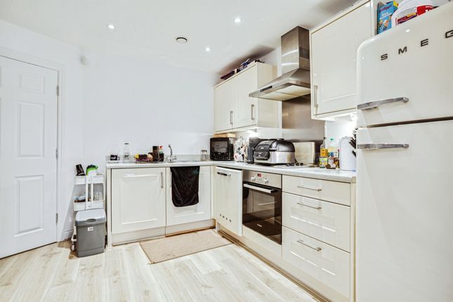 21, Kingsway Gardens, Ossett photo 4