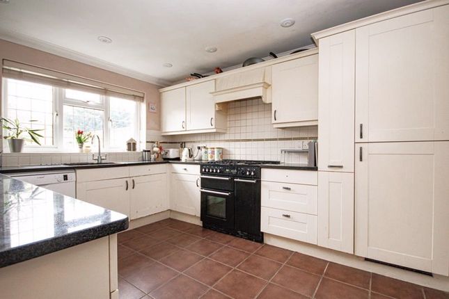 Detached house for sale in Park Avenue, Hutton, Brentwood
