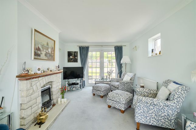 27, Annings Lane, Bridport photo 2