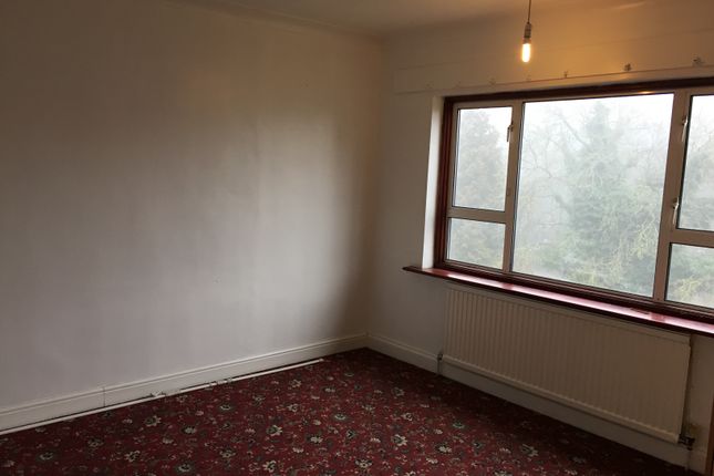 Terraced house to rent in Fernwood Crescent, London