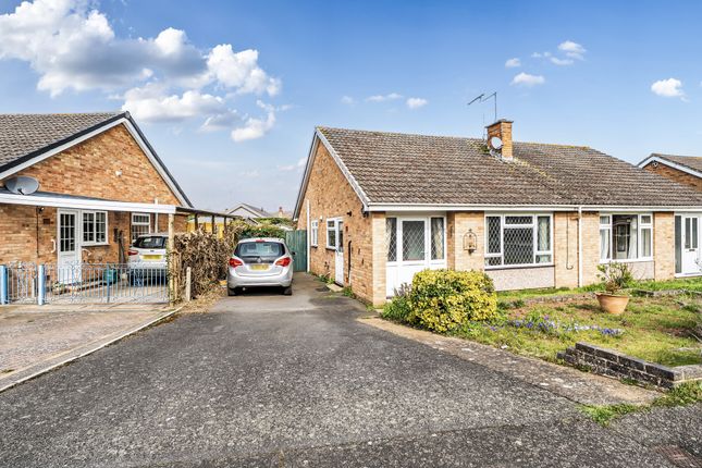 2-bed house on 61, Willow Drive, Wellesbourne, £225,000