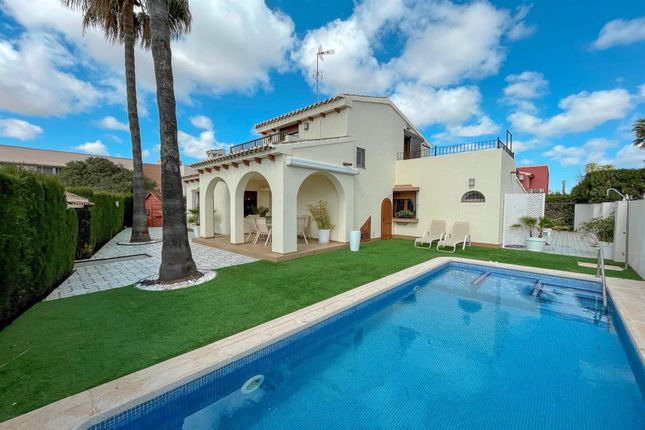 Villa for sale in Santiago De La Ribera, Murcia, Spain