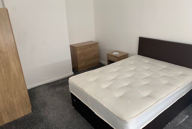 Duke Of York Street, Wakefield Furnished Room's Available In Shared Property Â€“ All Bills Included!