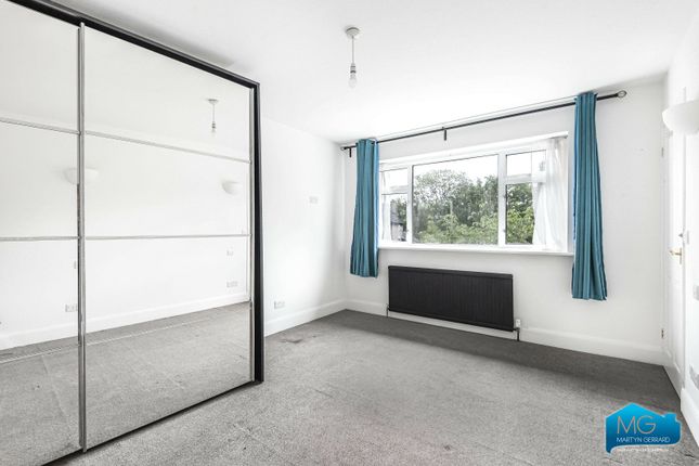 16, Sunnydale Gardens, London photo 4