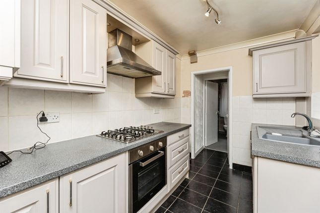 17, Cemetery Road, Barnsley photo 4