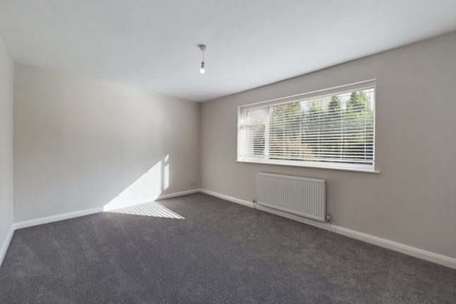 Detached house to rent in Coates Lane, High Wycombe, Buckinghamshire