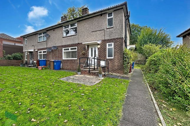 1-bed flat on Owlet Hall Road, Darwen, £90,000