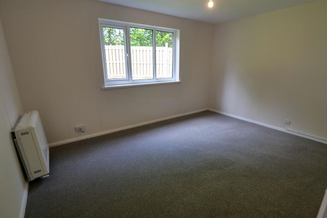 4, Gilstead Avenue, Morecambe photo 4