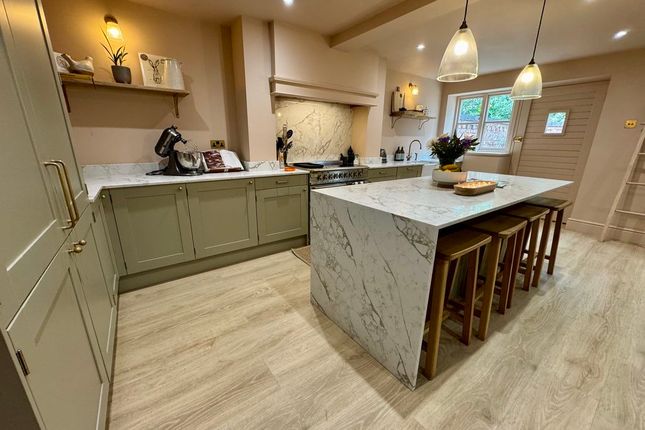 2 Dukes Oak Barns, Holmes Chapel Road, Brereton photo 2